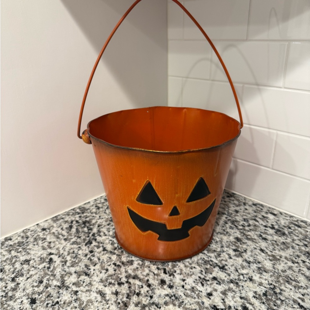 Halloween Faced Jack-O'-Lantern Bucket